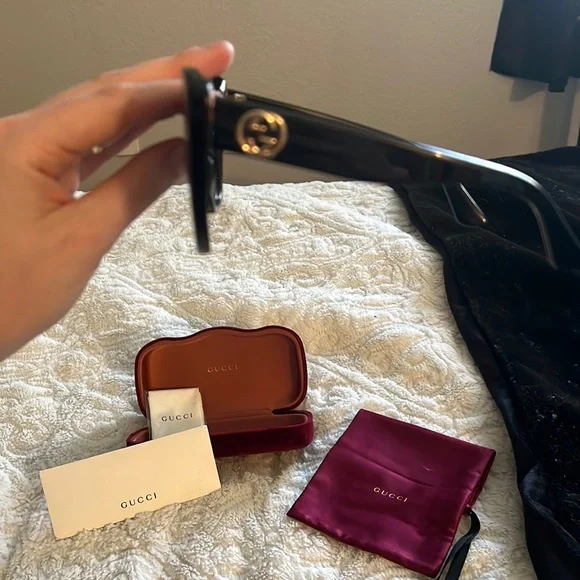 Gucci | Accessories | Gucci Sunglasses A Little Loose Real  display picture 2
